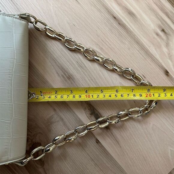 Zara Women's Off White Croc Embossed Baguette Shoulder Bag - Picture 12 of 12